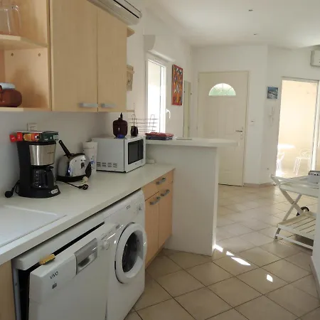 Comme Petite Maison A 3,5 Kms D'avignon * Villeneuve-lès-Avignon