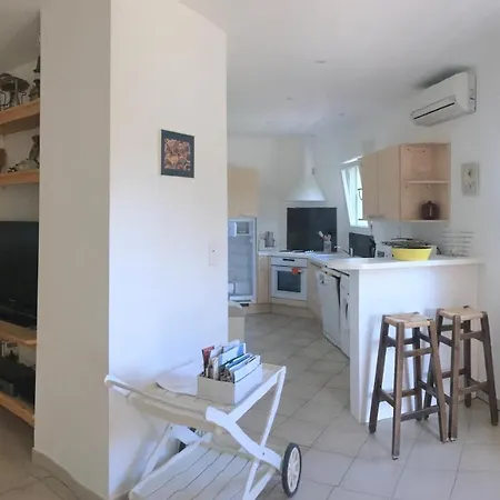 Comme Petite Maison A 3,5 Kms D'avignon * Villeneuve-lès-Avignon