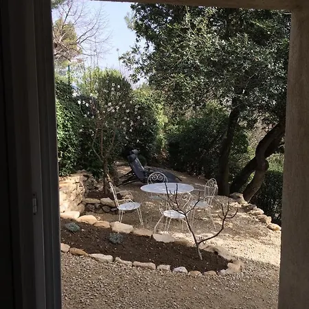 Comme Petite Maison A 3,5 Kms D'avignon Villeneuve-lès-Avignon