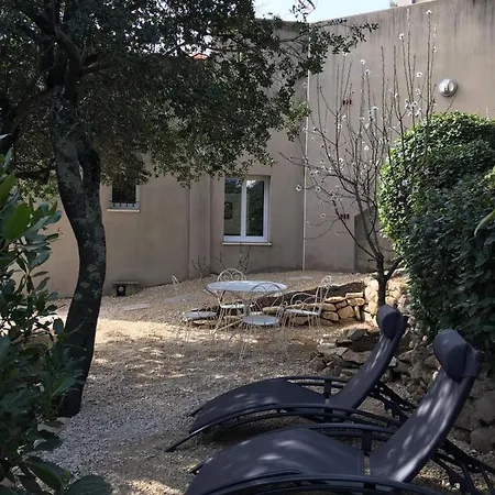 Comme Petite Maison A 3,5 Kms D'avignon Appartement Villeneuve-lès-Avignon