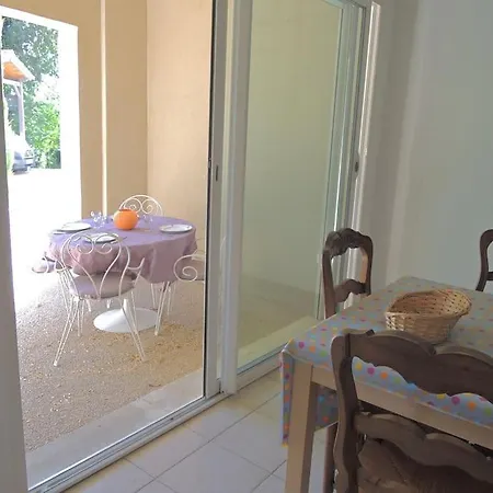Appartement Comme Petite Maison A 3,5 Kms D'avignon *