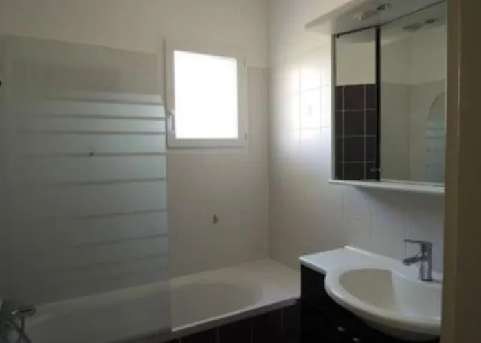 Apartment Comme Petite Maison A 3,5 Kms D'avignon Villeneuve-les-Avignon