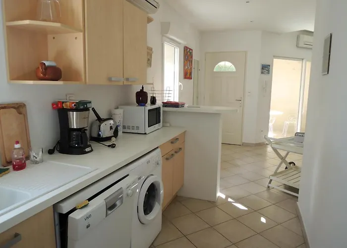Comme Petite Maison A 3,5 Kms D'avignon * Villeneuve-les-Avignon