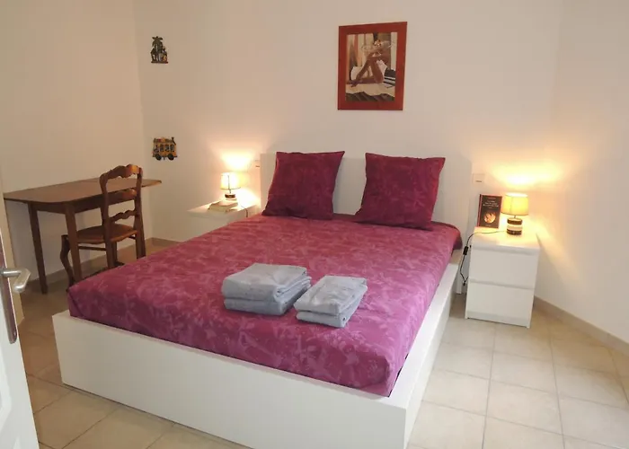 Appartement Comme Petite Maison à 3,5 Kms D'avignon Villeneuve-lès-Avignon