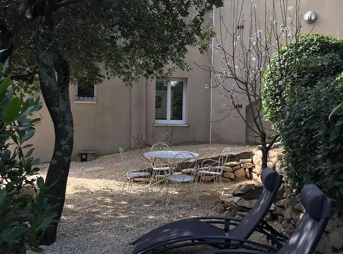 Comme Petite Maison A 3,5 Kms D'avignon Apartment Villeneuve-les-Avignon